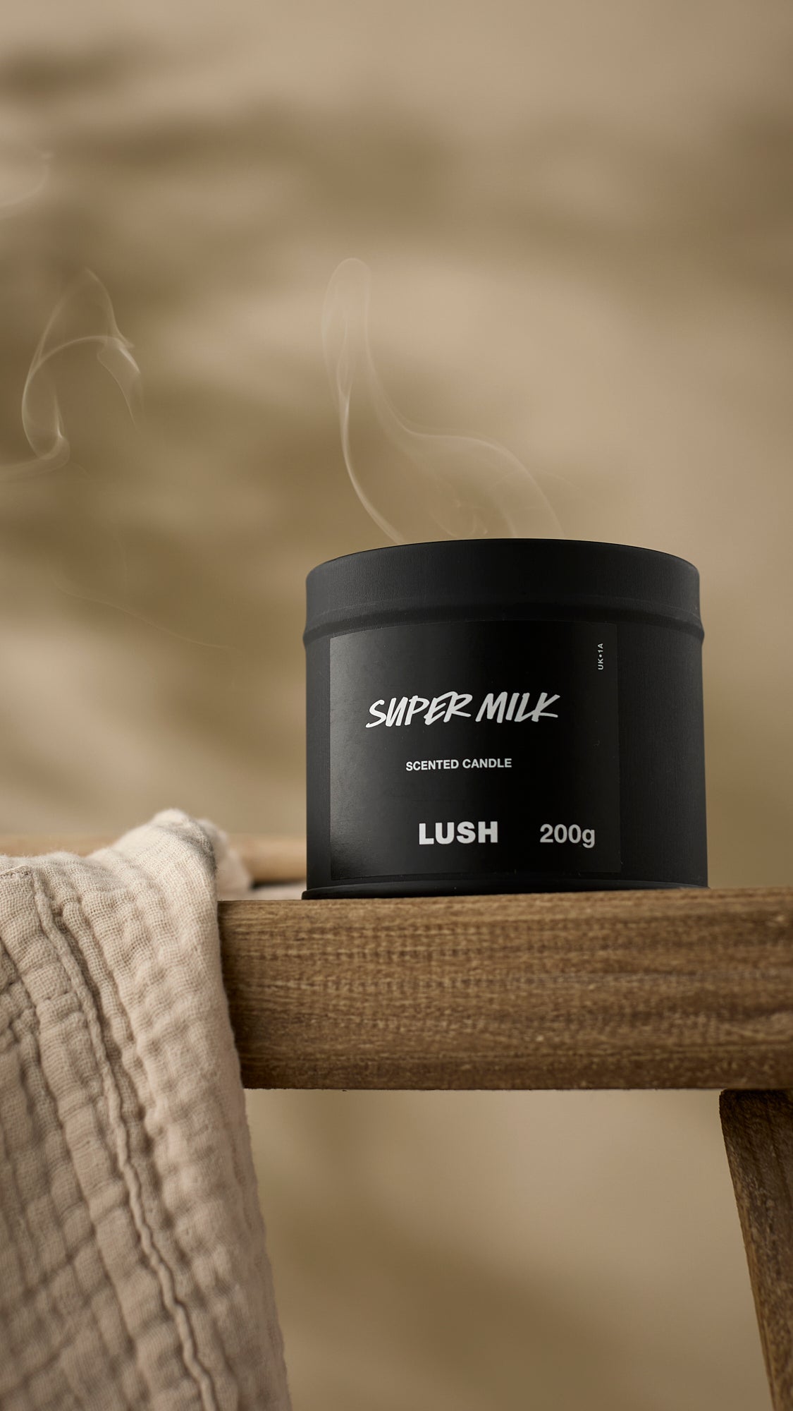 LUSH Super Milk Single Wick Candle Scented Candle