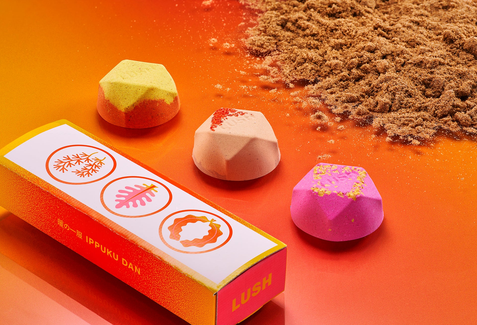 LUSH Ippuku Dan - Warming Mini Bath Bombs